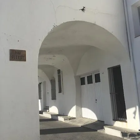 Apartment Pitxot Cadaques